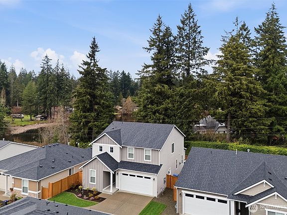 3rd image of 6457 Seaglass Avenue SE