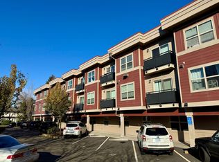 Louis York Apartments, Portland, OR 97203