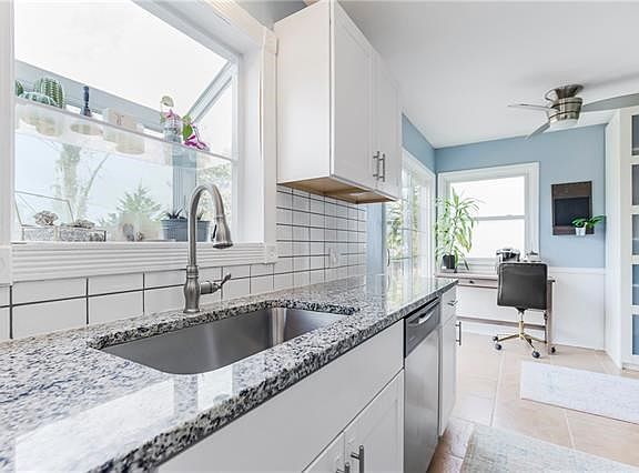 5th image of 6010 N Lenox Ave