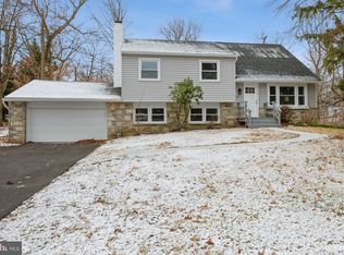 210 Cornwall Dr, Chalfont, PA 18914