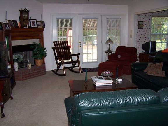 2nd image of 109 Mourning Dove Ln