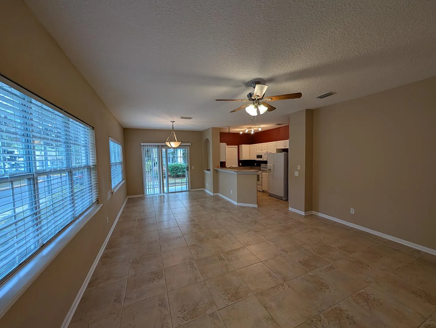 1736 Forest Lake Cir W - 2 — Photo 2