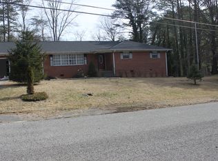 615 Sherwood Dr, Harriman, TN 37748
