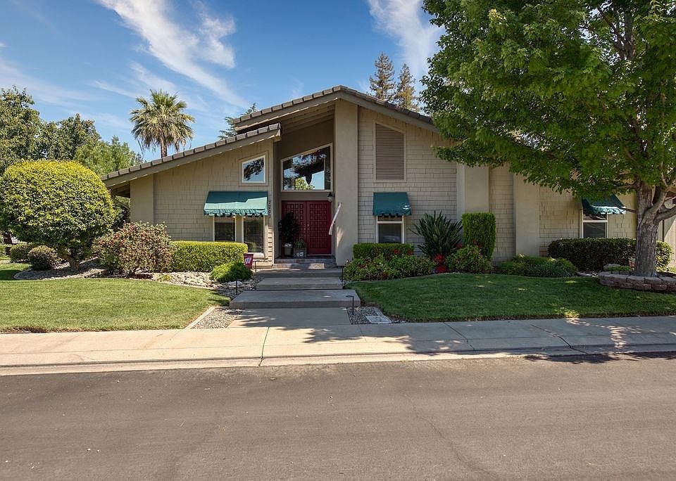 1st image of 2203 Cedarwood Cir