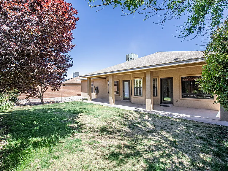 1124 Pajarito Dr — Photo 53