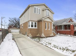 5517 S Sayre Ave, Chicago, IL 60638