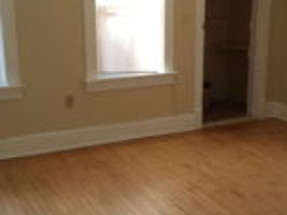 2nd image of 3071 N Bremen St