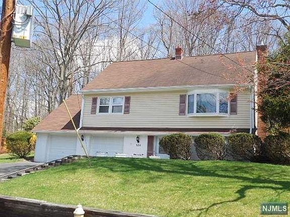 2nd image of 138 Woodhaven Dr