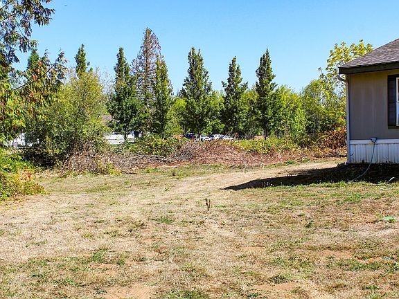 4th image of 17801 NE 120th Ave