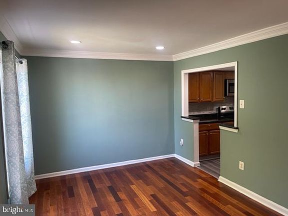 3rd image of 2709 Steele Ct