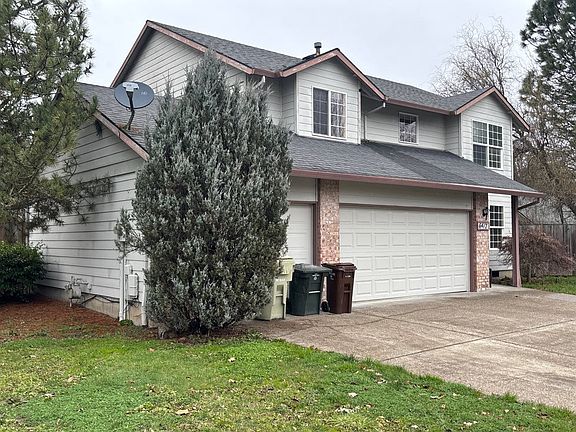 3rd image of 6417 SE Maple St