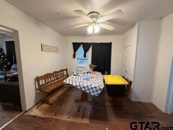 5th image of 106 W College St