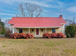 1182 Rosebud Rd, Walnut Cove, NC 27052