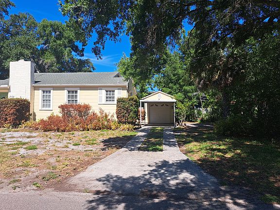 3rd image of 3102 N Oakdale Ave