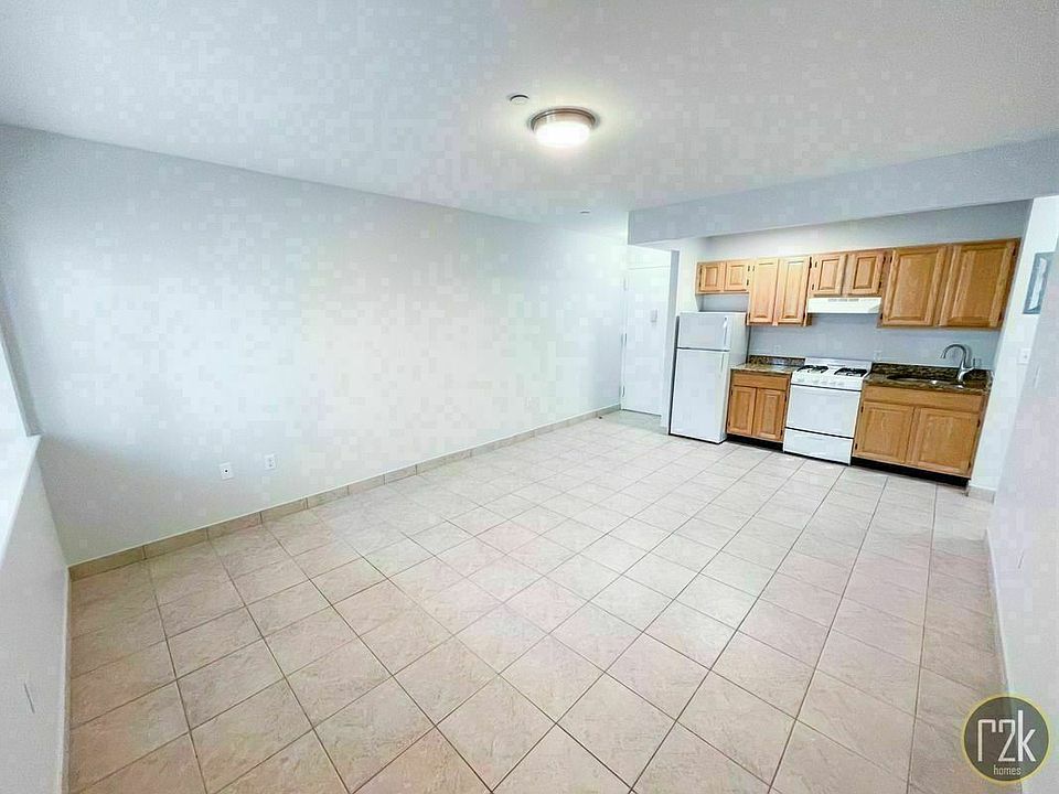 1st image of 30-35 31st St #2O