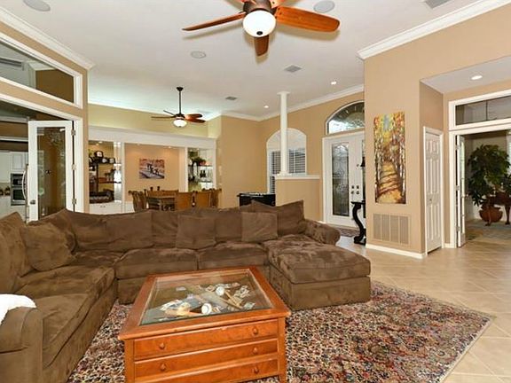 4th image of 3267 Dick Wilson Dr