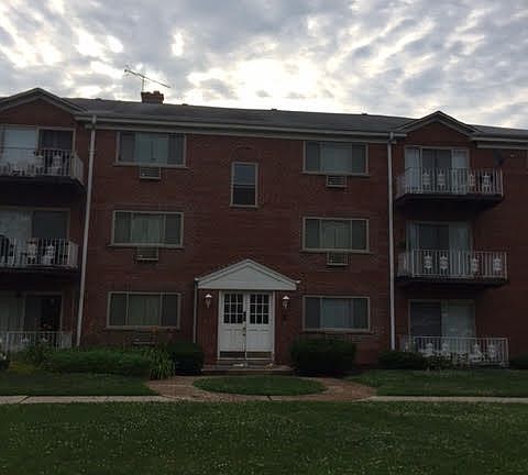 2nd image of 1653 Oakwood Ave APT 1B