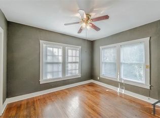 142 Armour Pl APT 4, San Antonio, TX 78212