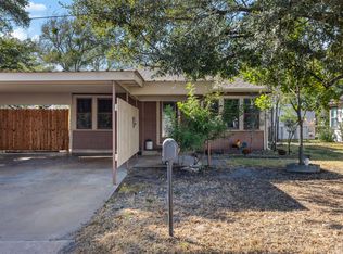 751 N Burleson St, Giddings, TX 78942