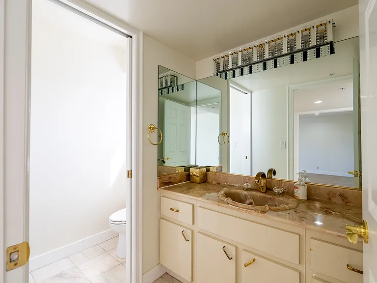 1758 N Alexandria Ave #1758.5 — Photo 18