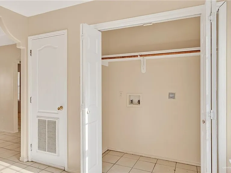 2505 Redbud Ave #A — Photo 16
