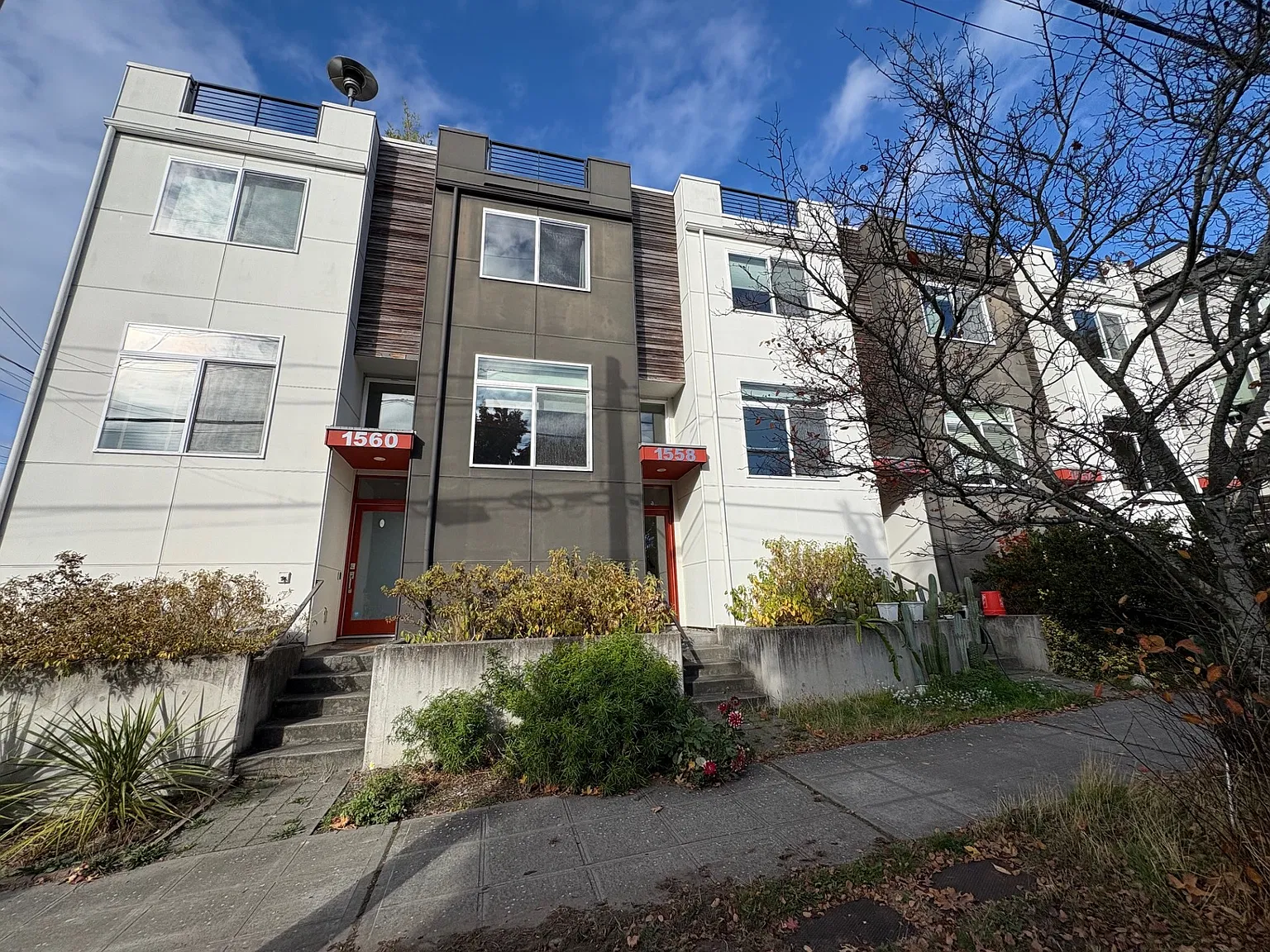 2 bed, 1.5 bath, 1050 sqft, $3,500 — Photo 1
