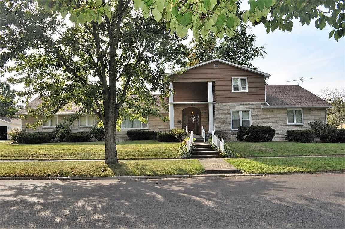 625 N Market St, Winamac, IN 46996 Zillow