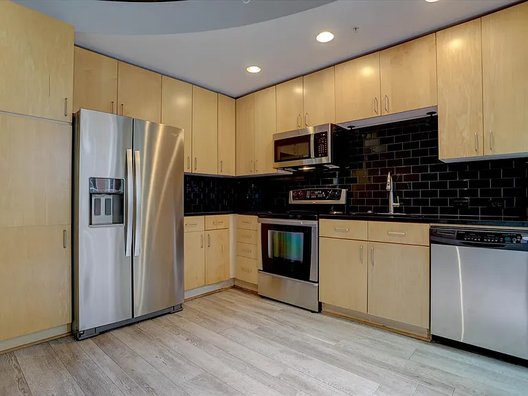 1700 Bassett St #305 — Photo 5