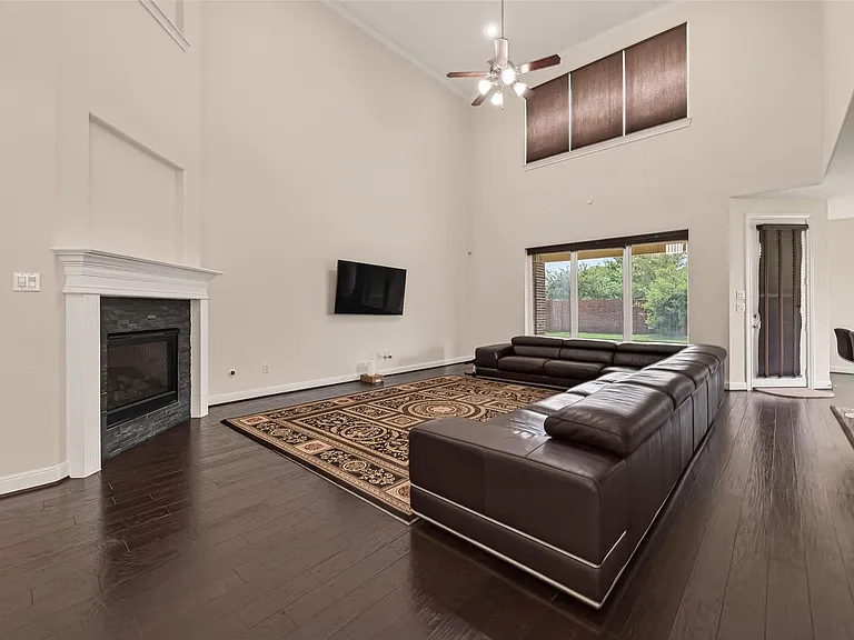 4002 Dogwood Canyon Ln — Photo 5