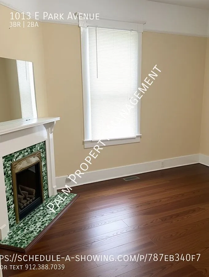 3 Bedroom, 1.5 Full Bath for rent with tons of Historic Charm! W&D Included! — Photo 3