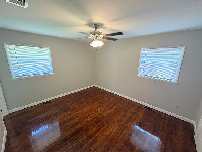 104 Herty Dr — Photo 6
