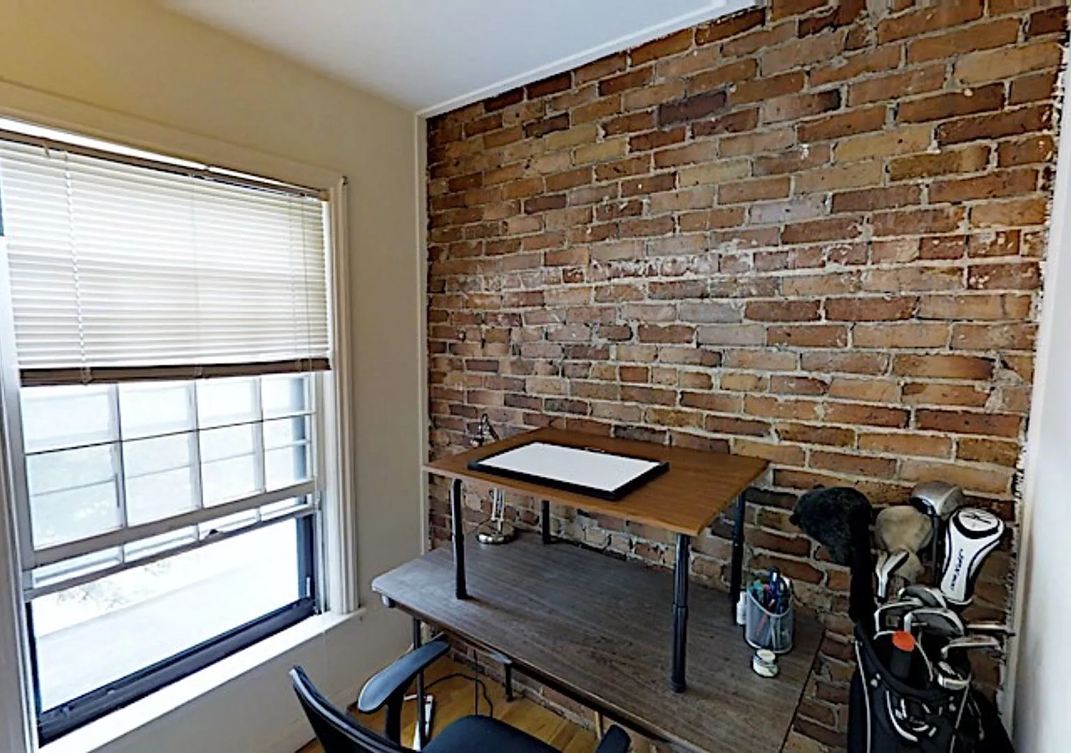 Somerville- 2.5 BR Apartment - 9/1/26 - NO FEE — Photo 2
