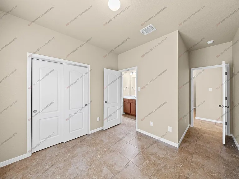 7605 Hickman St — Photo 19