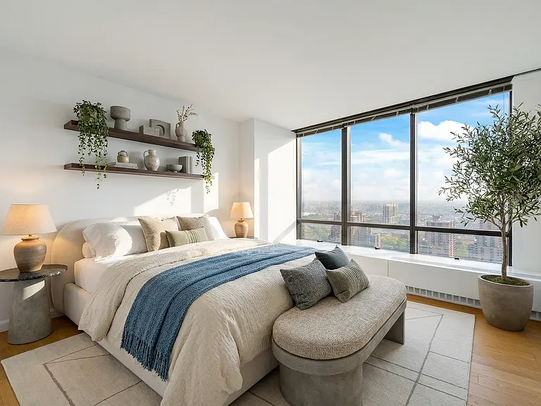 525 E 72nd St #28F — Photo 3