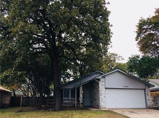 10809 Road Runner Ln, Dallas, TX 75217