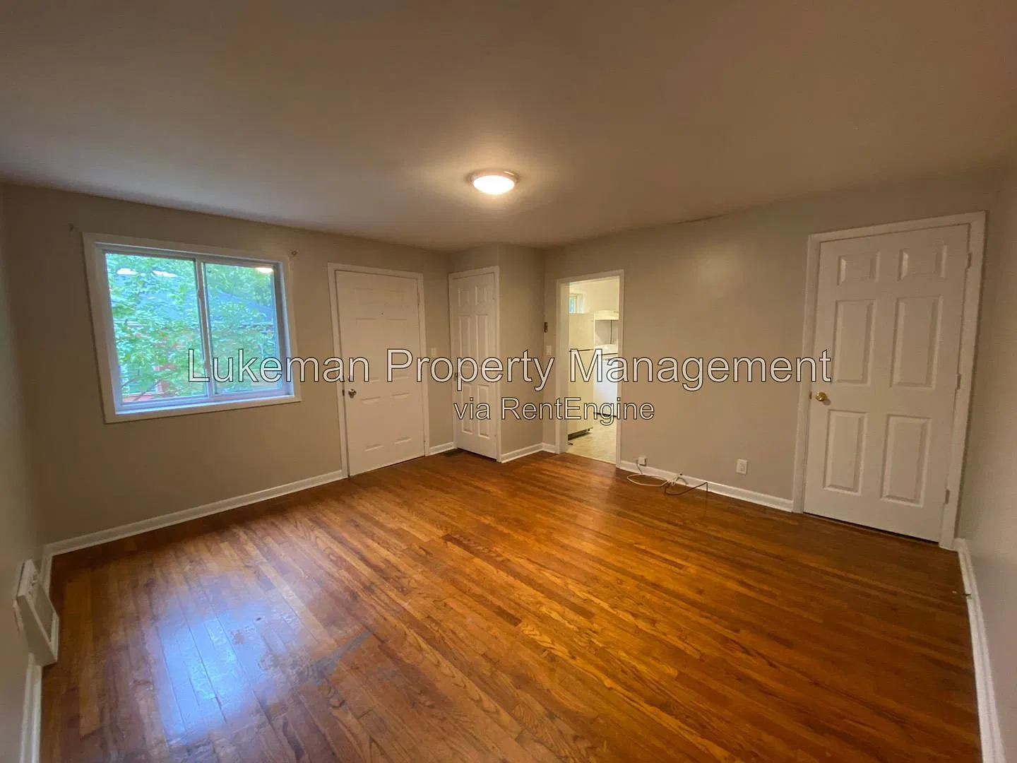 1 bed, 1.0 bath, $925 — Photo 4