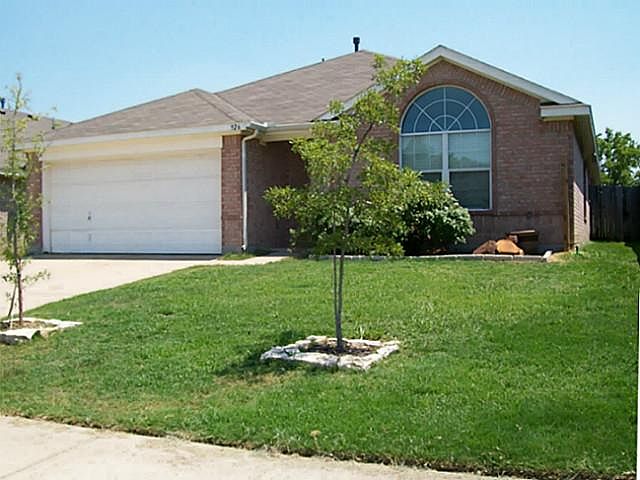 1st image of 926 Plumeria Dr