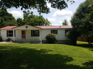 110 Rocky Branch Rd, Jeffersonville, KY 40337