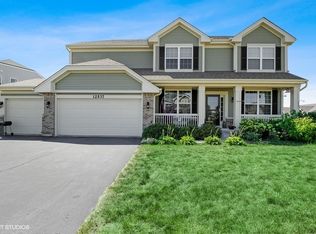 12537 Kinzie Ln, Huntley, IL 60142