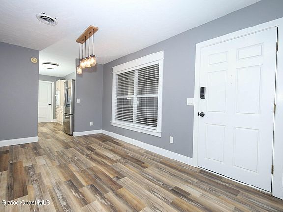 5th image of 4715 Key Largo Dr W