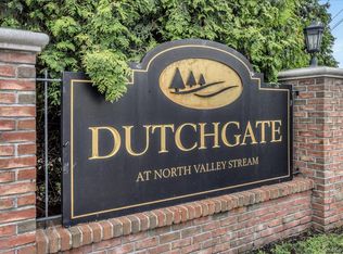 802 Willow Lane #Upper Level, Valley Stream, NY 11580