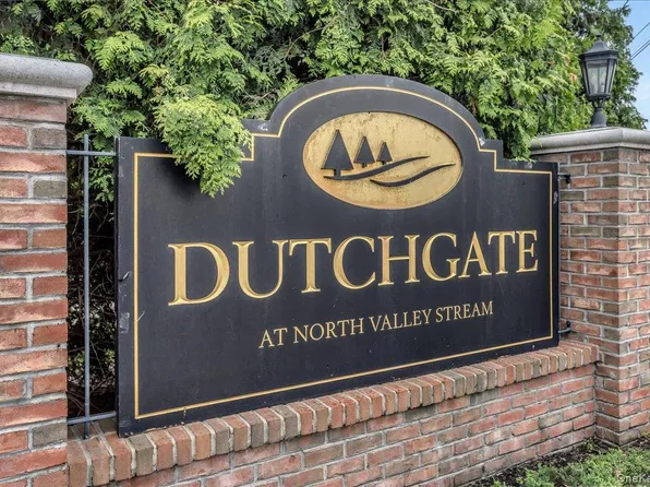 802 Willow Lane #Upper Level, Valley Stream, NY 11580