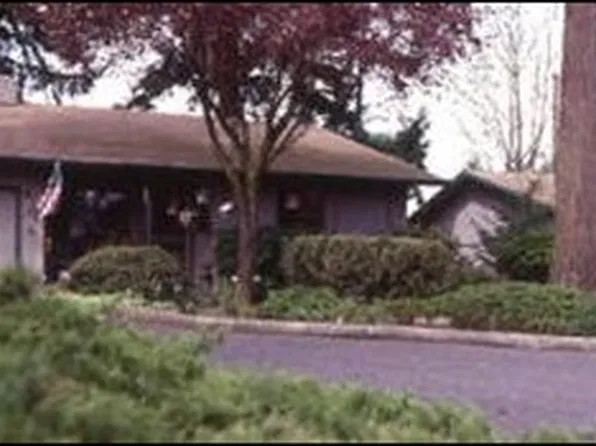 Forest Canyon Village Apartments, 10217-10223 NE 13th Ave #10221-3, Vancouver, WA 98686
