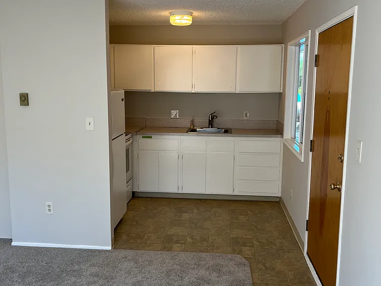 5330 SE Lafayette St #2 — Photo 10