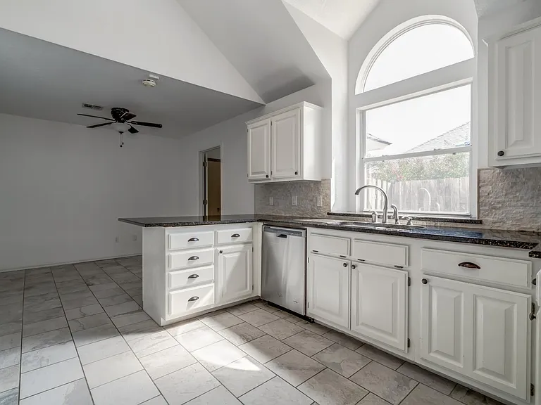 1812 Pebble Creek Blvd — Photo 18