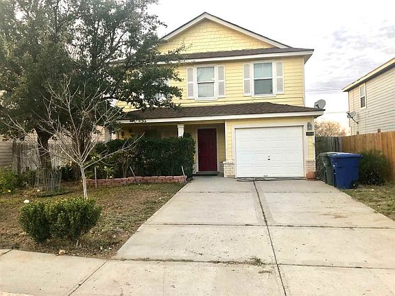2nd image of 1754 Aransas Pass Dr