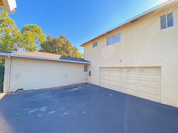 attached 2-car garage