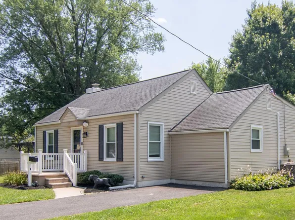 135 Longshore Ave, Yardley, PA 19067