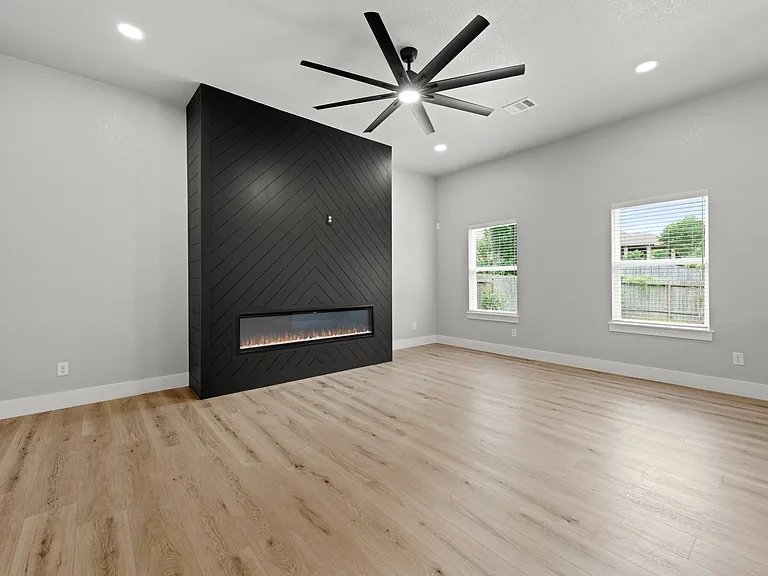 169 Forest Heights Ln — Photo 13