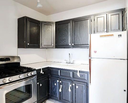 3rd image of 186 W 80th St APT 11B